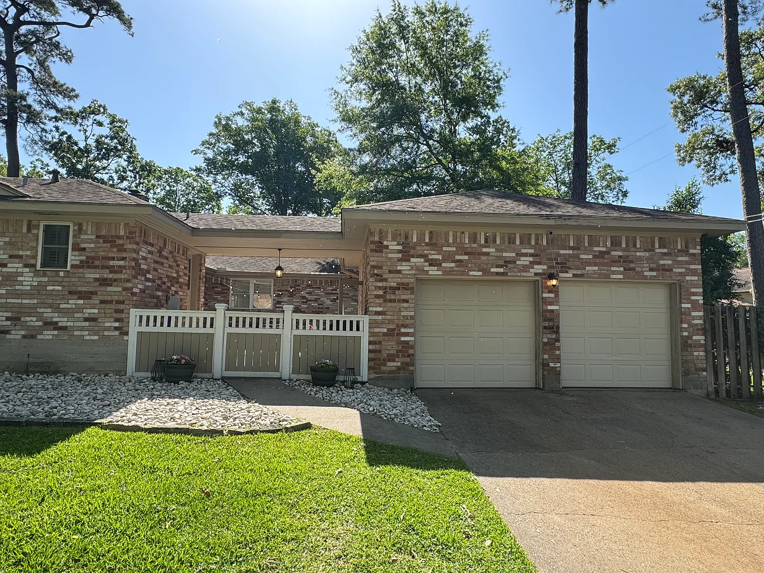 4 bed, 2448 sqft, $2,450 — Photo 2