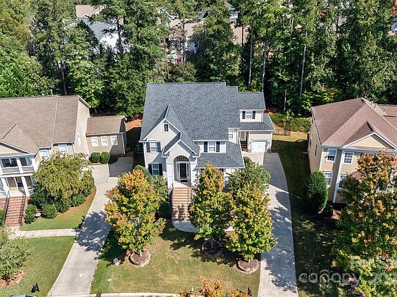 2nd image of 14221 Grand Traverse Dr