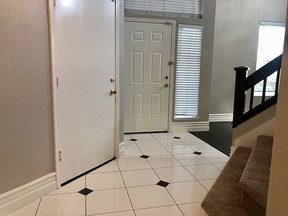 5th image of 113 Honey Cook Cir