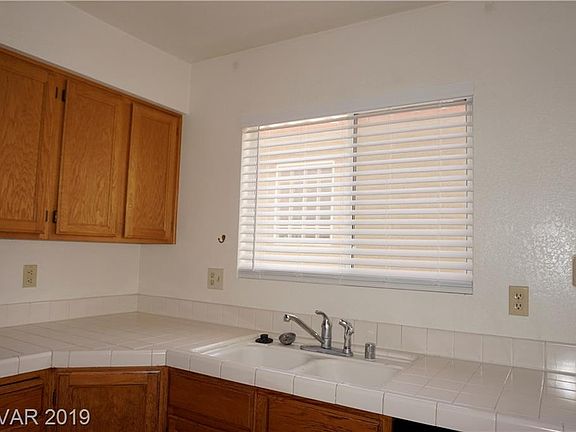 4th image of 9416 Valencia Canyon Dr