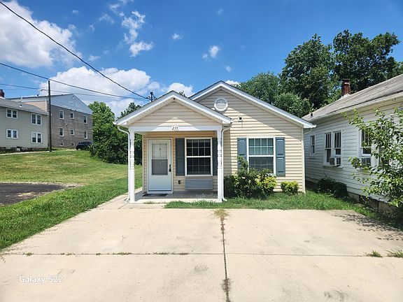 2nd image of 235 3rd Ave #102