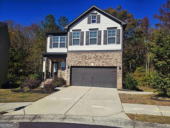 2nd image of 213 N Fortune Way