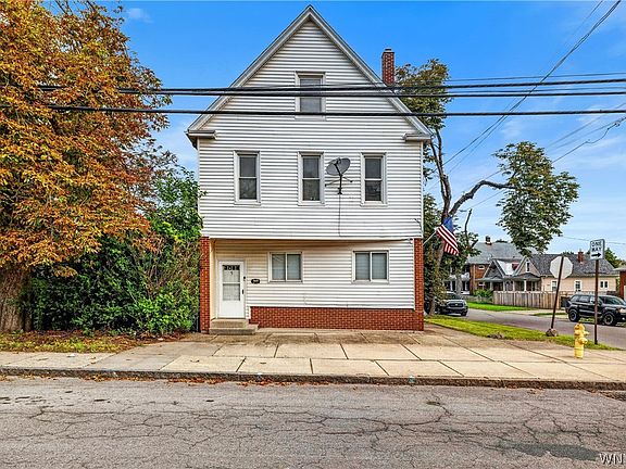 2nd image of 1628 Niagara St