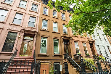 Rented by Century 21 Metropolitan