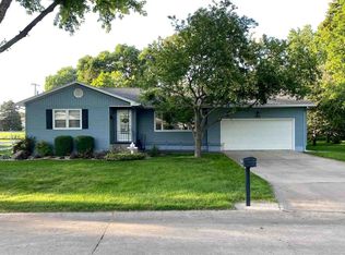 1115 University St, Hastings, NE 68901
