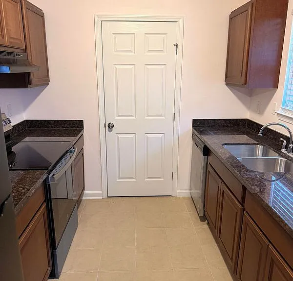 10048 El Scott Ave — Photo 5