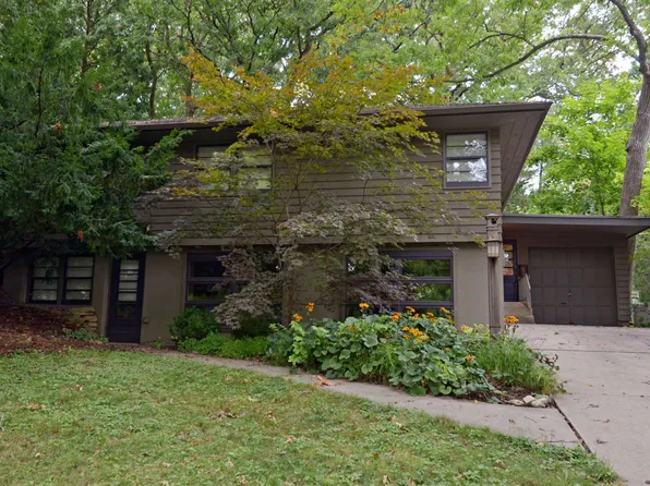 3806 Hillcrest Dr, Madison, WI 53705
