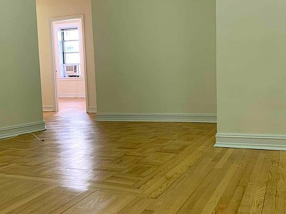 3rd image of 146 W 79th St APT 4B