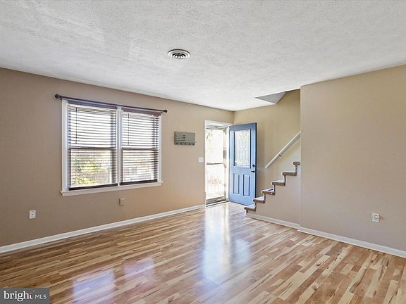 4th image of 59 Early Ave