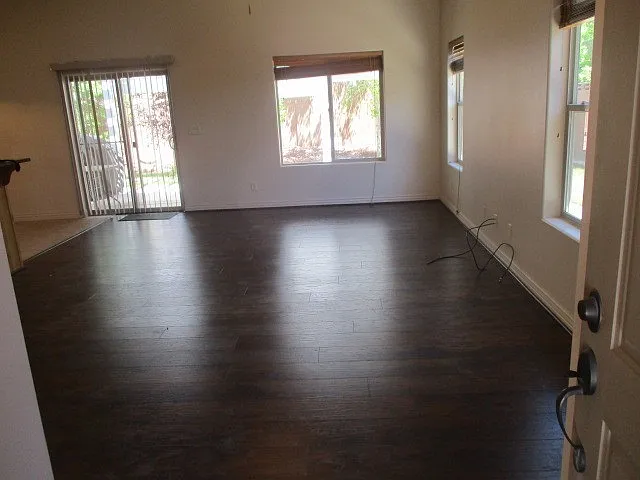 323 S 3525 W — Photo 3