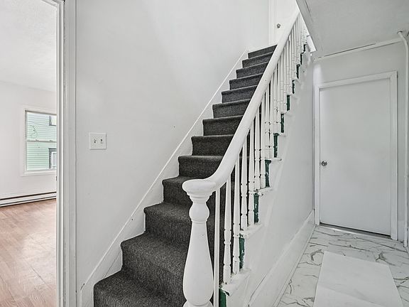 5th image of 43 Pleasant St Floor 1