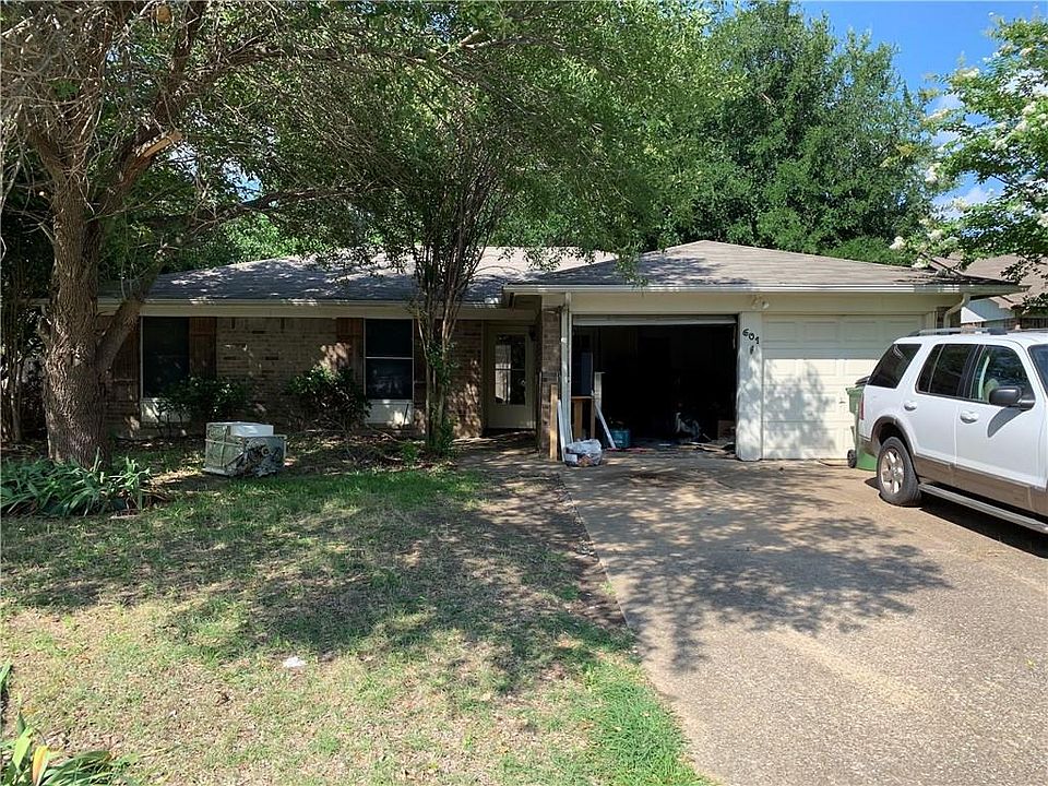 1st image of 601 Plainview Dr