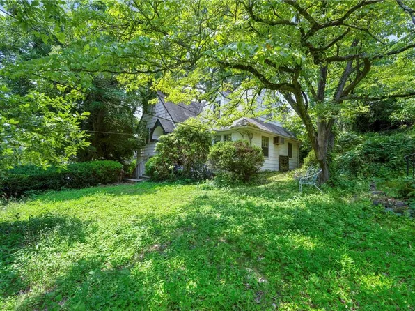 99 Colonial Avenue, Larchmont, NY 10538