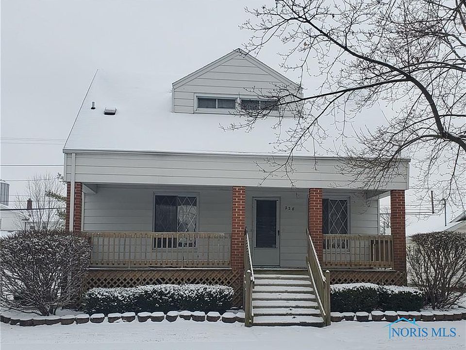 1st image of 228 N Walnut St
