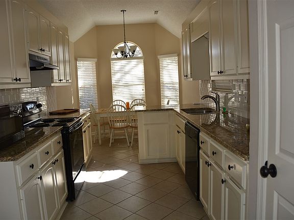 4th image of 2522 Bonnie Oaks Dr SW