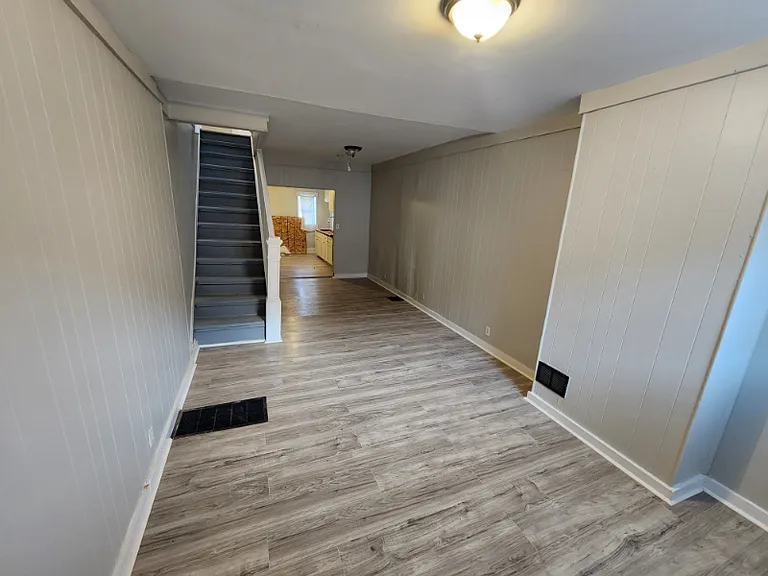 417 N Rose St #1 — Photo 4