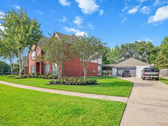 3rd image of 8603 S Fitzgerald Way
