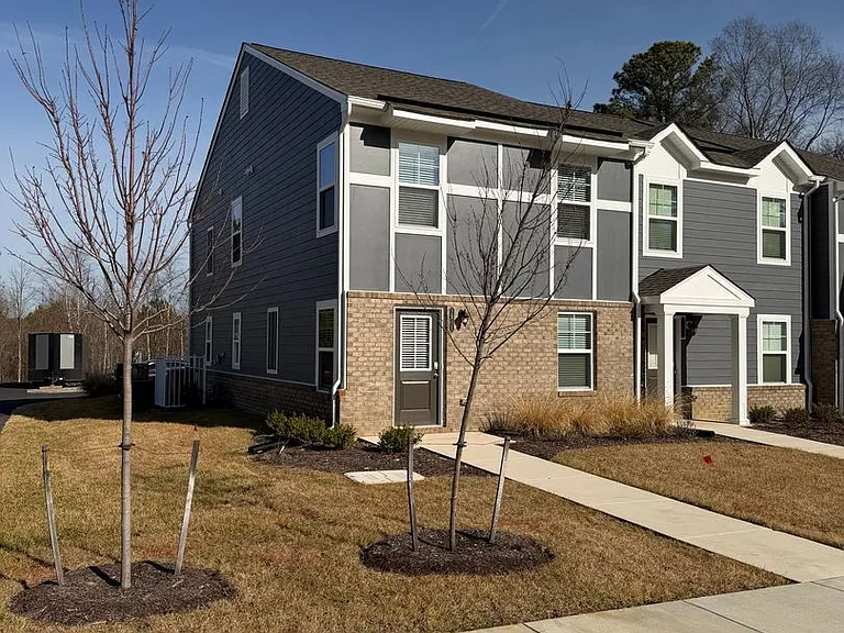 14711 Hancock Crest Way — Photo 1