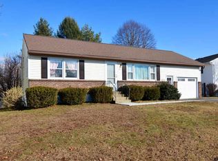 25 Celeste Dr, Rensselaer, NY 12144