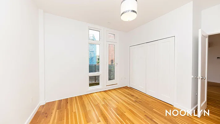 Rented by Nooklyn NYC LLC | media 24