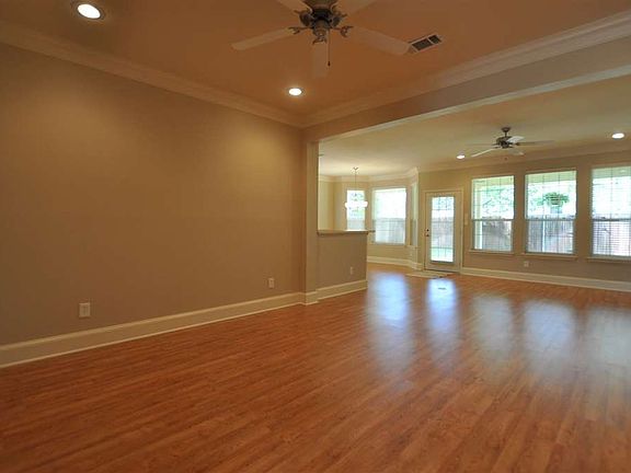 2nd image of 5827 Cross Creek Cir