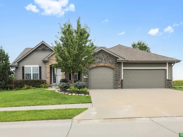 20055 Polk St, Omaha, NE 68135