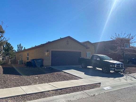 2nd image of 2912 Pino Triste Dr