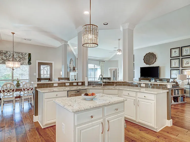 2639 Henley Dr — Photo 21
