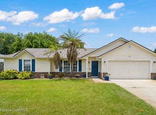 3320 Lakeview Dr, Melbourne, FL 32935