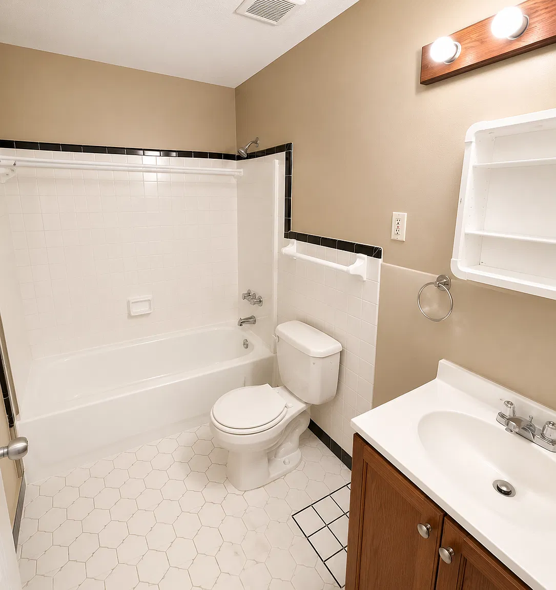 4 bed, 1.5 bath, 1400 sqft, $1,350 — Photo 2