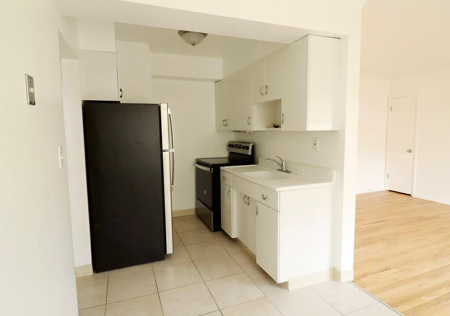 1 bed, 650 sqft, $1,000 — Photo 2