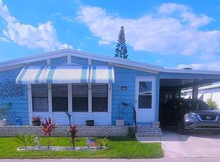 919 Strongbox Ln, North Fort Myers, FL 33917