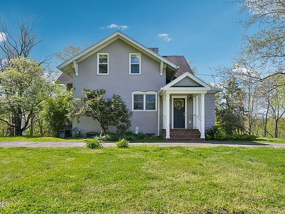 5th image of 210 Clifton Heights Rd