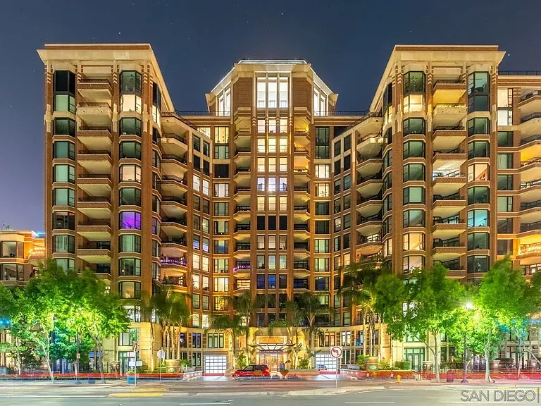 500 W Harbor Dr W #616 — Photo 25