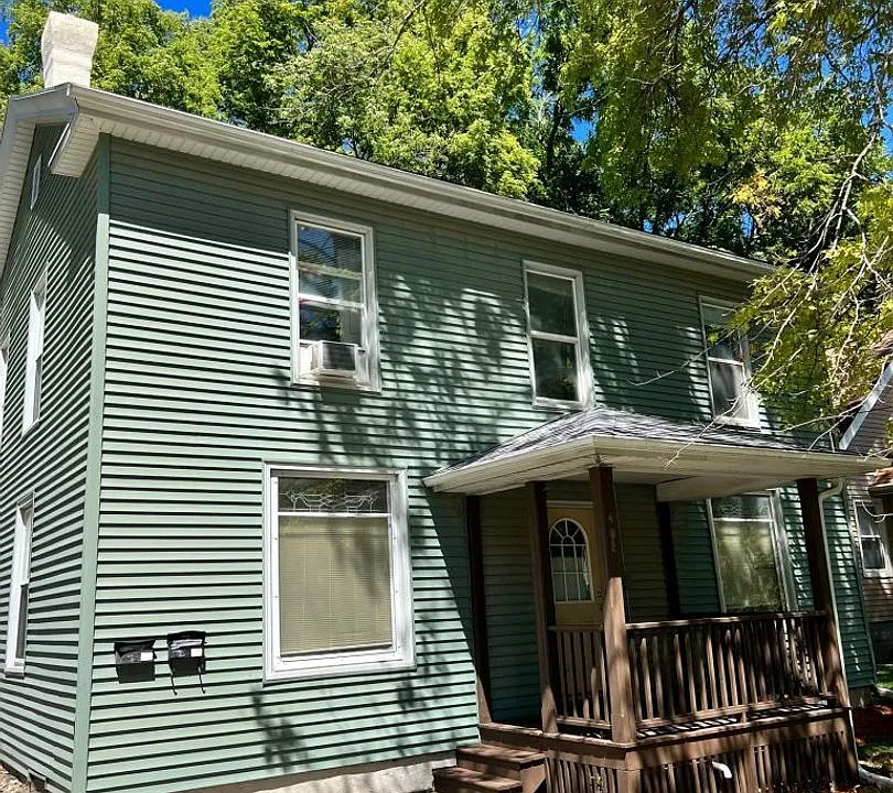 402 Church St