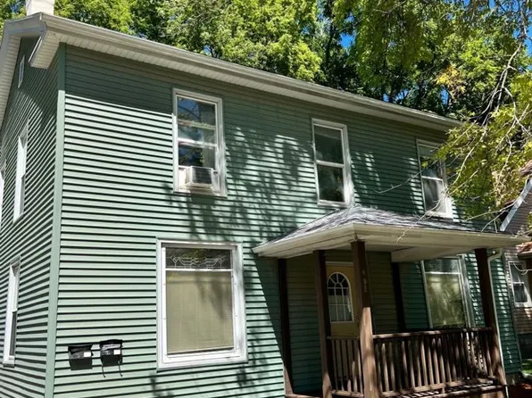 402 Church St., 402 Church St, Iowa City, IA 52245