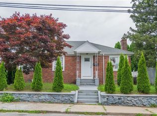 95 Elwyn St, Cranston, RI 02920