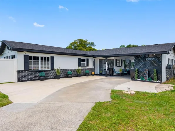 5515 Lake Le Clare Rd, Lutz, FL 33558