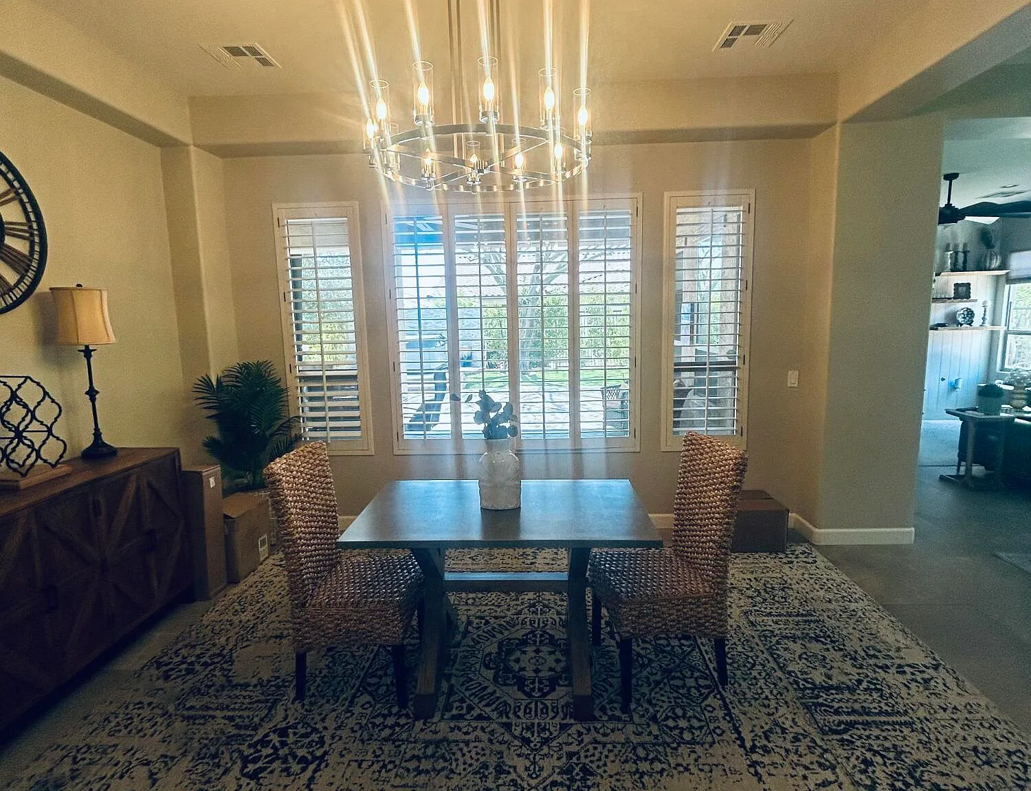 3 bed, 3.0 bath, 2350 sqft, $3,200 — Photo 2