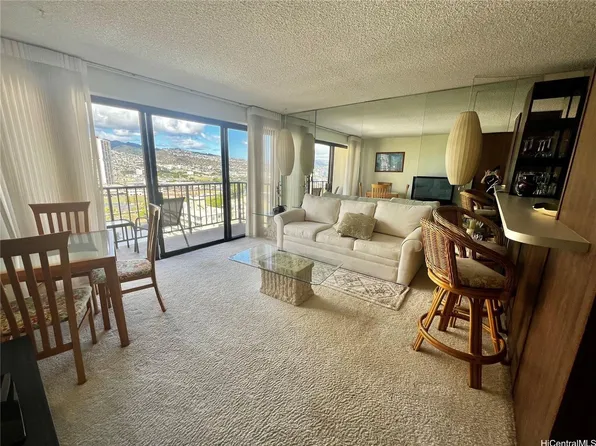 2140 Kuhio Ave APT 1912, Honolulu, HI 96815
