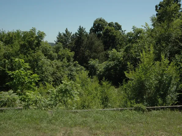 N31W28771 Lakewood Ln N, Pewaukee, WI 53072