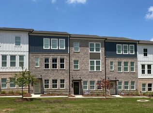 912 Colton Dr, Acworth, GA 30102