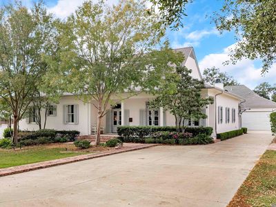 3176 McConnell Dr, Baton Rouge, LA, 70809