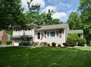 2009 Hill Top Rd, Scotch Plains, NJ 07076