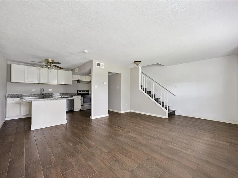 768 Memorial Mews St #1 — Photo 4