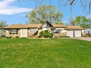 817 N Armour Dr, Wichita, KS 67206