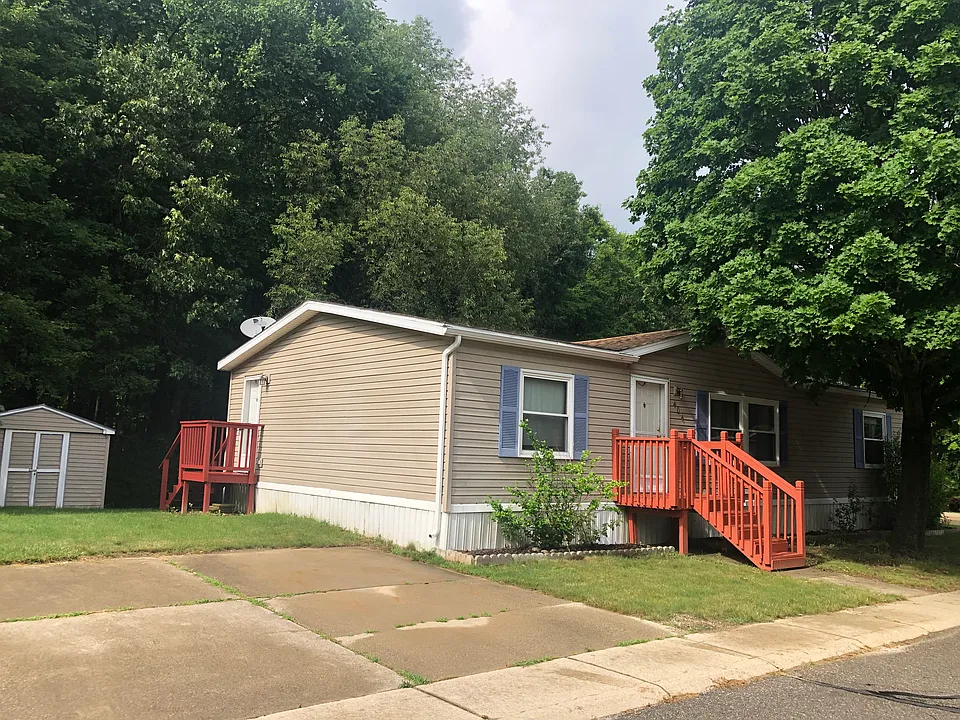 404 Crimsom King Cir #404