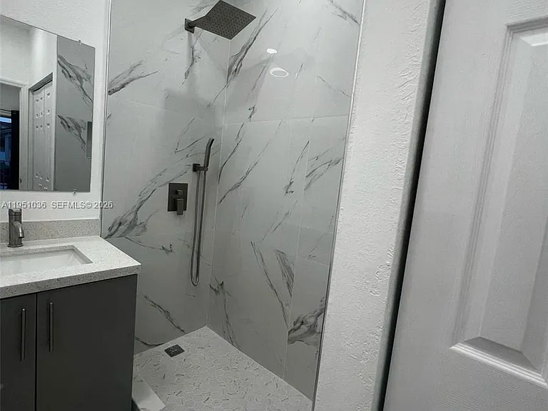 355 E 4th St #203 — Photo 4