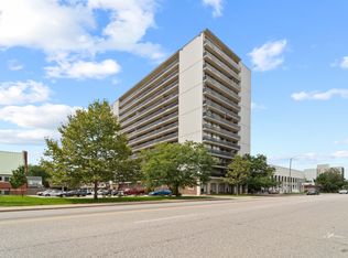 1541 Ouellette Ave, Windsor, ON N8X 1K5