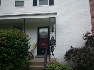 139 Gerry Rd, Chestnut Hill, MA 02467